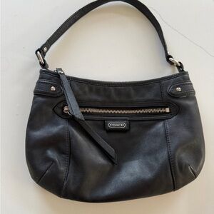 vintage Coach daisy black shoulder purse